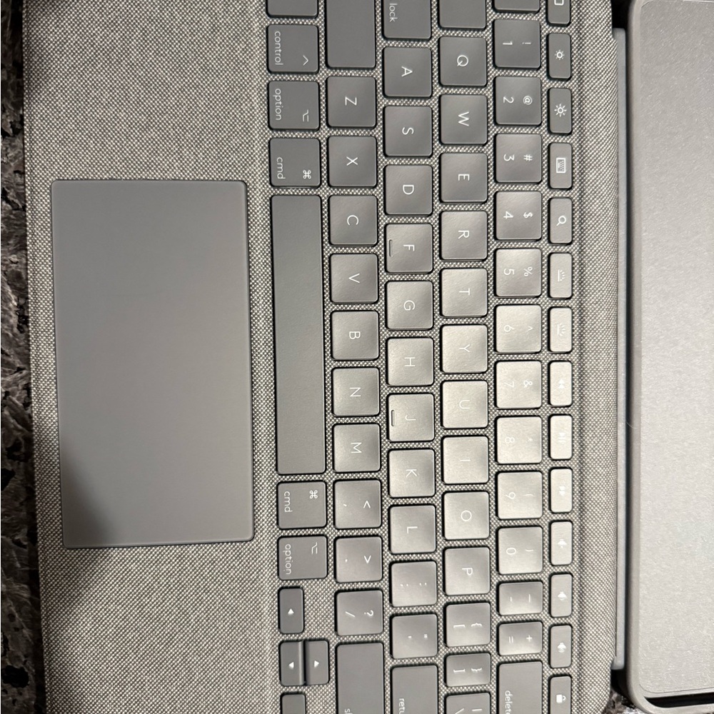 Logitech Charcoal Tablet Case - Picture 3 of 4